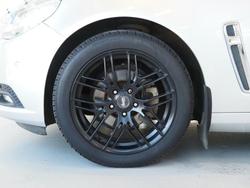 2013 Holden
                Commodore International