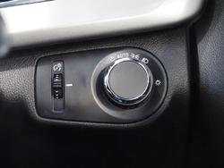 2013 Holden
                Commodore International