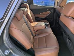 2017 Hyundai
Santa Fe Highlander