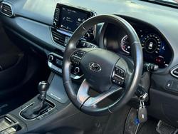 2022 Hyundai
i30