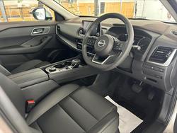 2024 Nissan
X-TRAIL ST-L