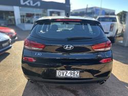 2018 Hyundai
                i30 SR