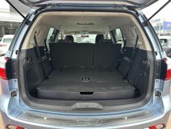 2015 Isuzu
MU-X LS-T
