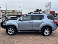 2015 Isuzu
MU-X LS-T