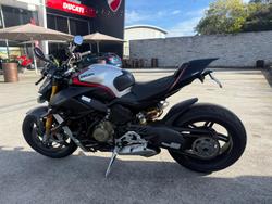 2022 Ducati Streetfighter V4 SP Streetfighter Black