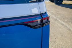2025 Volkswagen ID. Buzz Pro BEV560 EB MY25 Candy White & Starlight Blue