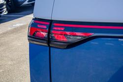 2025 Volkswagen ID. Buzz Pro BEV560 EB MY25 Candy White & Starlight Blue