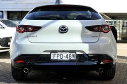 2024 Mazda
3 G20 Evolve