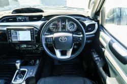 2023 Toyota
Hilux SR5