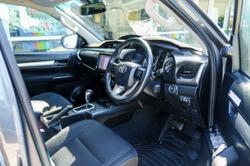 2023 Toyota
Hilux SR5