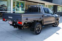 2023 Toyota
Hilux SR5