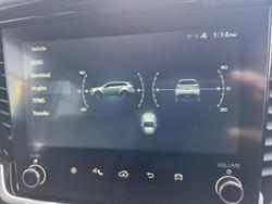2025 Isuzu
MU-X LS-T