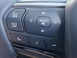 2025 Isuzu
MU-X LS-T