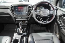 2025 Isuzu
D-MAX X-TERRAIN