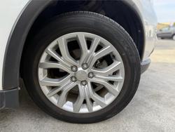 2021 Mitsubishi
Outlander ES