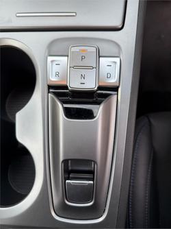 2022 Hyundai
Kona Electric Elite