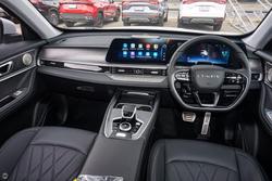 2025 Chery
                Tiggo 8 Pro Max Elite