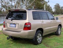 2006 Toyota
Kluger CV