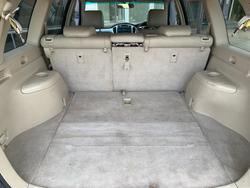 2006 Toyota
Kluger CV
