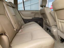 2006 Toyota
Kluger CV