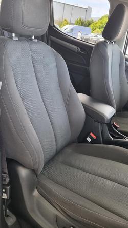 2018 Holden
                Colorado LTZ