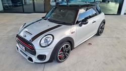2018 MINI
Clubman John Cooper Works