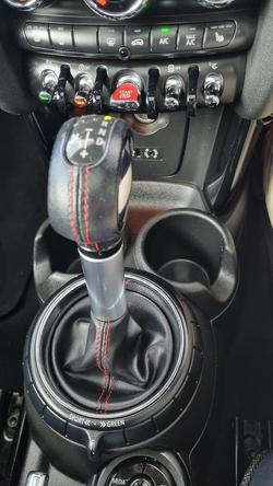 2018 MINI
Hatch John Cooper Works