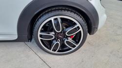 2018 MINI
Hatch John Cooper Works