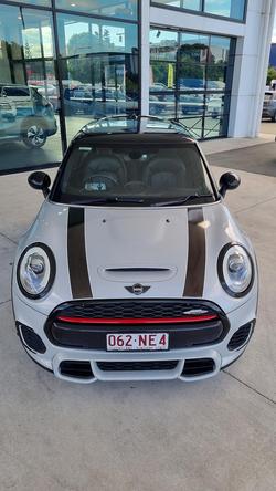 2018 MINI
Clubman John Cooper Works