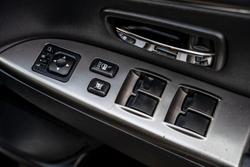 2018 Mitsubishi
ASX LS