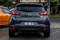 2015 Mazda
                CX-3 Neo