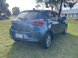 2020 Mazda
2 G15 Evolve