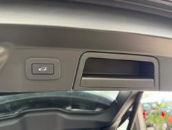 2024 Land Rover Range Rover Velar PHEV P400e Dynamic HSE