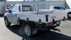 2015 Mitsubishi
Triton GLX