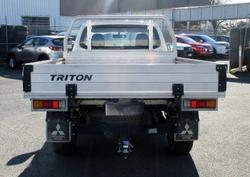 2015 Mitsubishi
Triton GLX