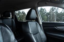 2017 Nissan
X-TRAIL ST-L