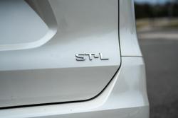 2017 Nissan
X-TRAIL ST-L