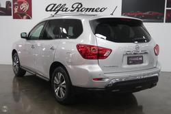 2019 Nissan
Pathfinder ST