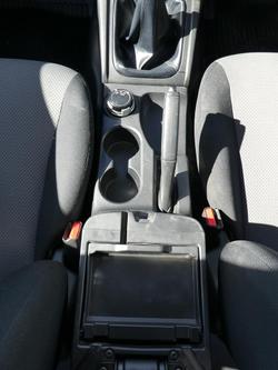 2022 Mitsubishi
Triton GLX