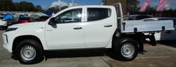 2022 Mitsubishi
Triton GLX