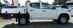 2022 Mitsubishi
Triton GLX