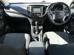 2022 Mitsubishi
Triton GLX