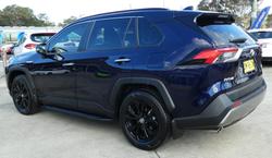 2024 Toyota
                RAV4 Cruiser