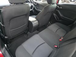 2016 Mazda
3 Neo