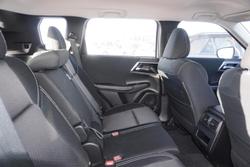 2022 Mitsubishi
                Outlander ES