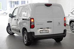 2020 Peugeot
Partner 130 THP