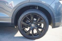2023 Volkswagen
T-Roc R