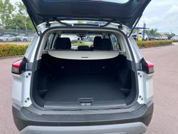 2025 Nissan
                X-TRAIL ST