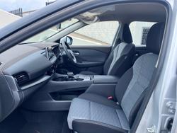 2025 Nissan
                X-TRAIL ST