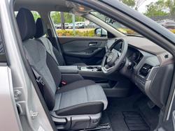 2025 Nissan
                X-TRAIL ST